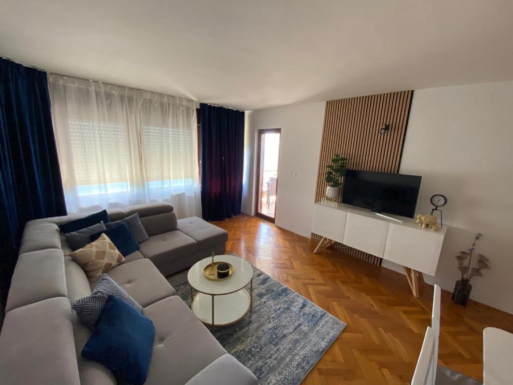 Ocean Apartman เยเซนิเซ ภายนอก รูปภาพ