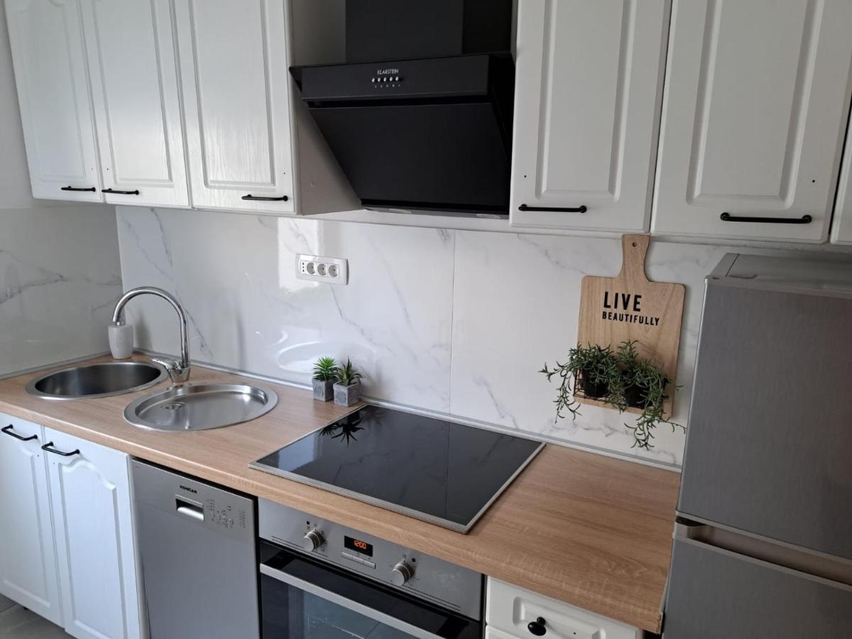 Ocean Apartman เยเซนิเซ ภายนอก รูปภาพ